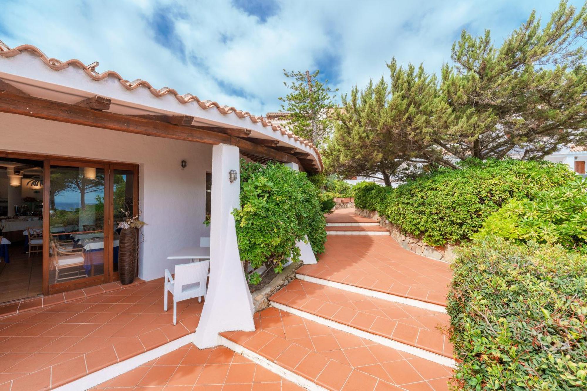 Punta Est Hotel Baja Cerdeña