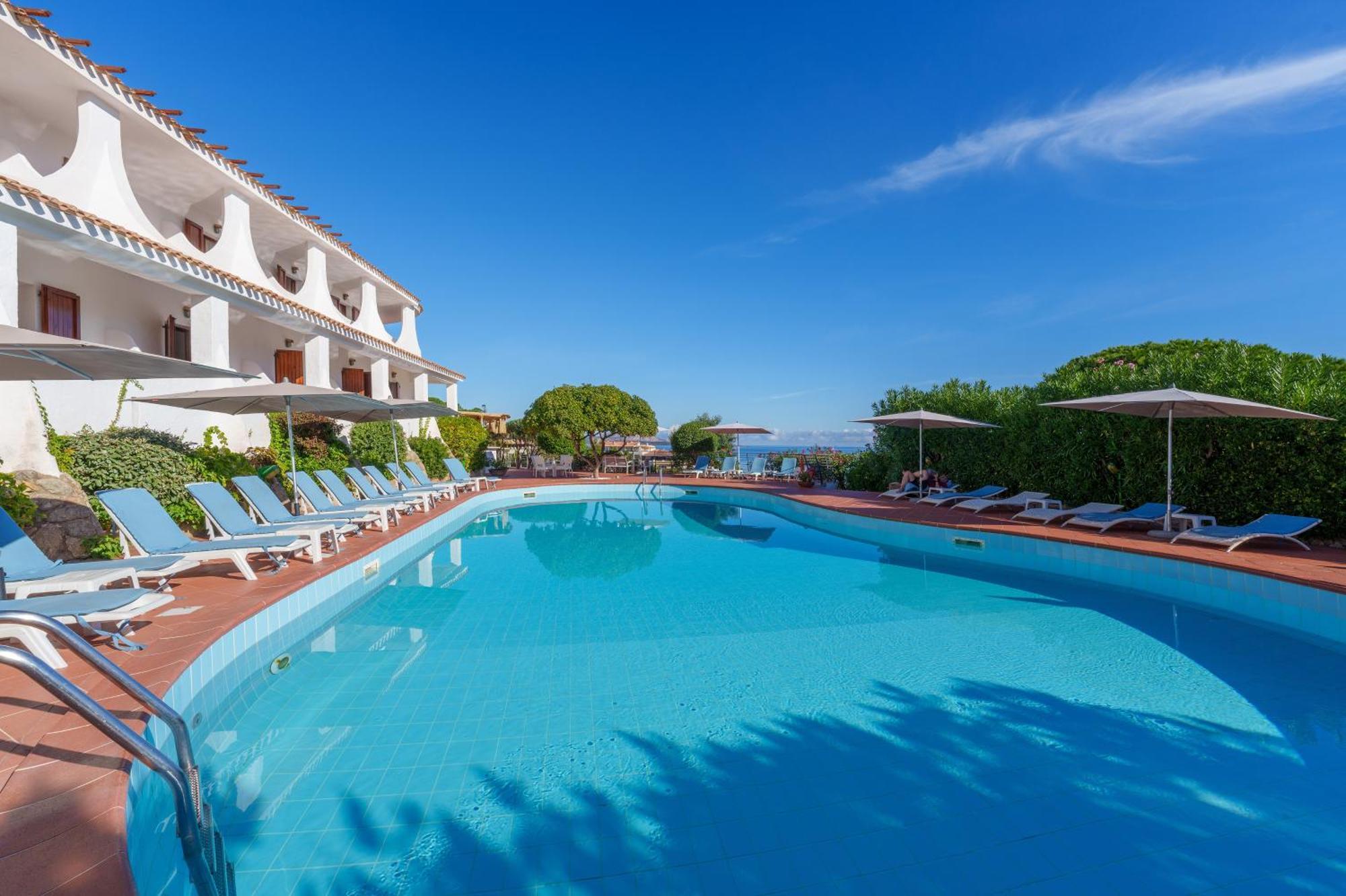 Punta Est Hotel Baja Sardinia