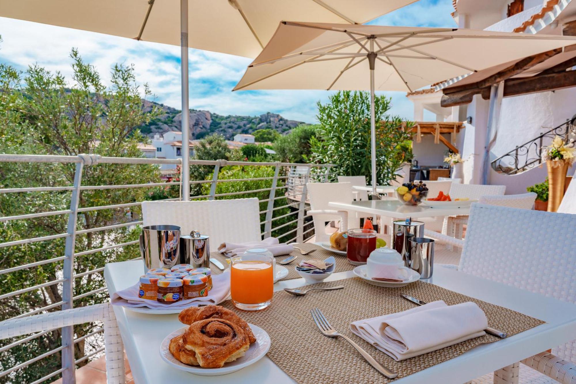 Hotel Punta Est Baja Sardinia